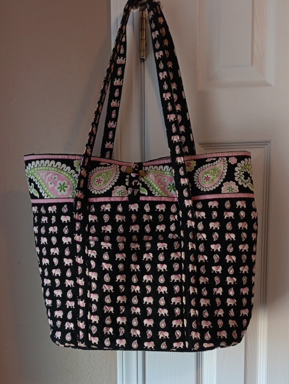 Vera Bradley RARE RETIRED PINK ELEPHANT Tote Bag black, Pink, Green